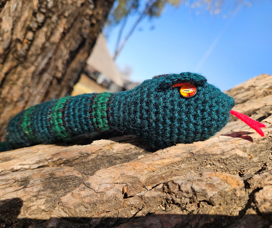 Amigurumi Serpent Familiar - Level 01 Merchant